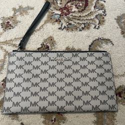 MK Wristlet