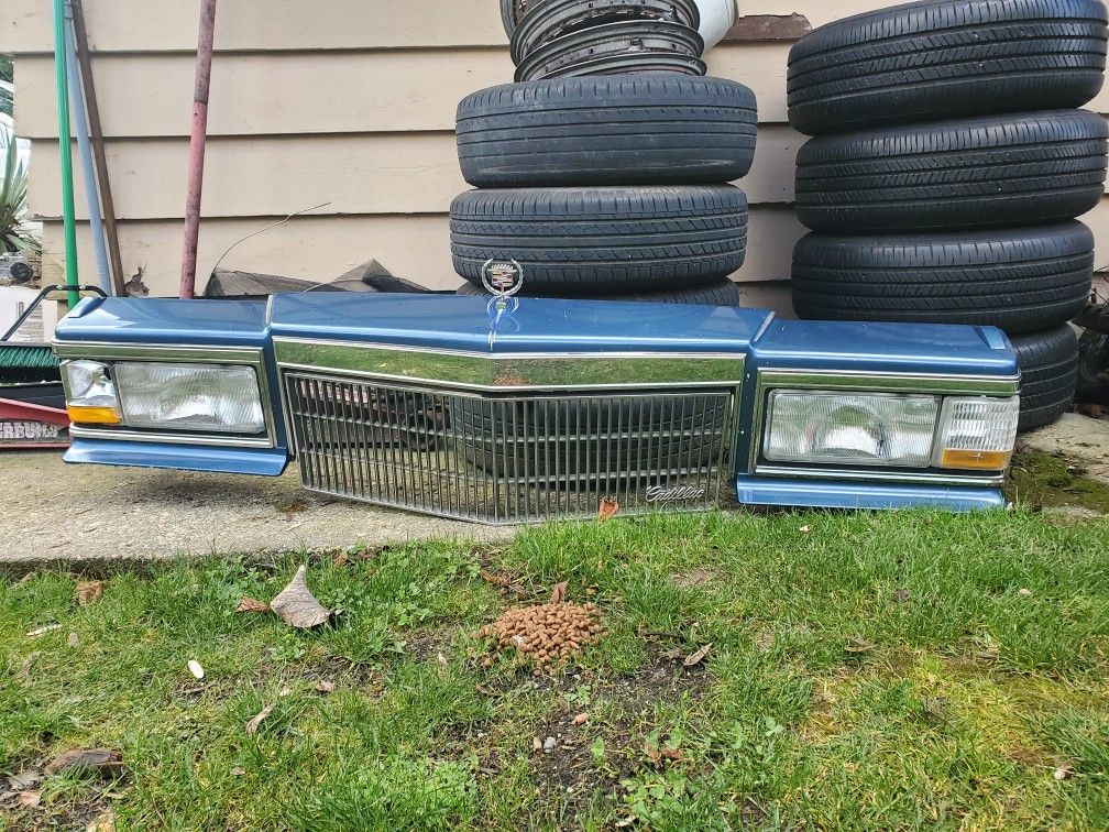 '90s lowrider Cadillac Brougham EURO front end