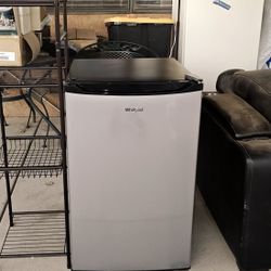 Whirlpool Refrigerator 