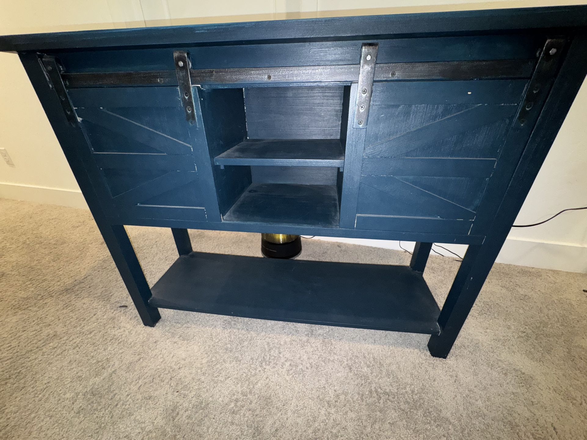 Kirkland Farmhouse console