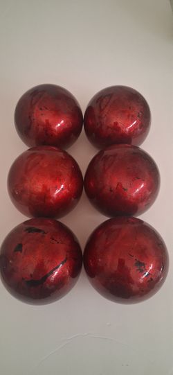 6 Red ceramic decor balls