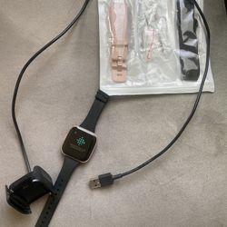Fitbit Versa 2 with 2 New Spare Bands
