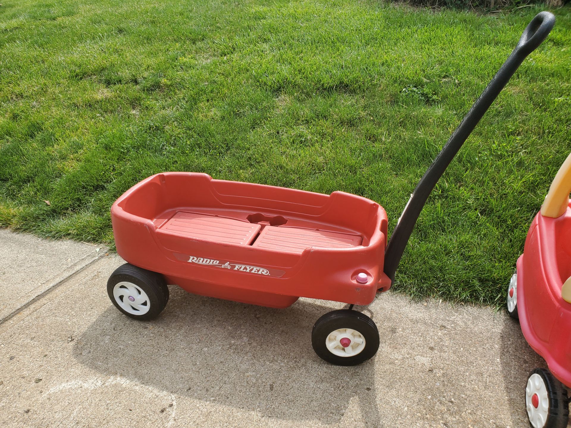 Radio Flyer wagon
