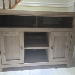50" TV Stand