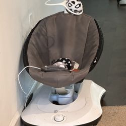 4 Moms Rocker