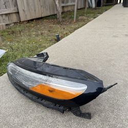 2018 Jeep Cherokee Headlight