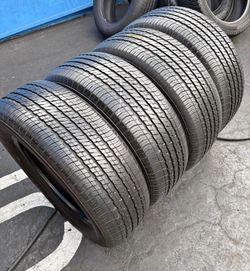 245/50/20 Bridgestone 📍📍 Vendo un set de llantas con 80% de vida las 4 📍🌟
