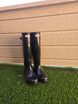 Hunter boots size 8