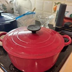 Le Creuset Signature Dutch Oven