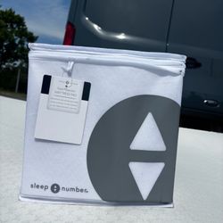 BRAND NEW SLEEP NUMBER i10 SMART BED