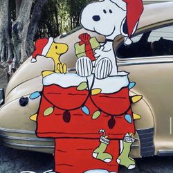 Perfect Christmas Yard Art Decor