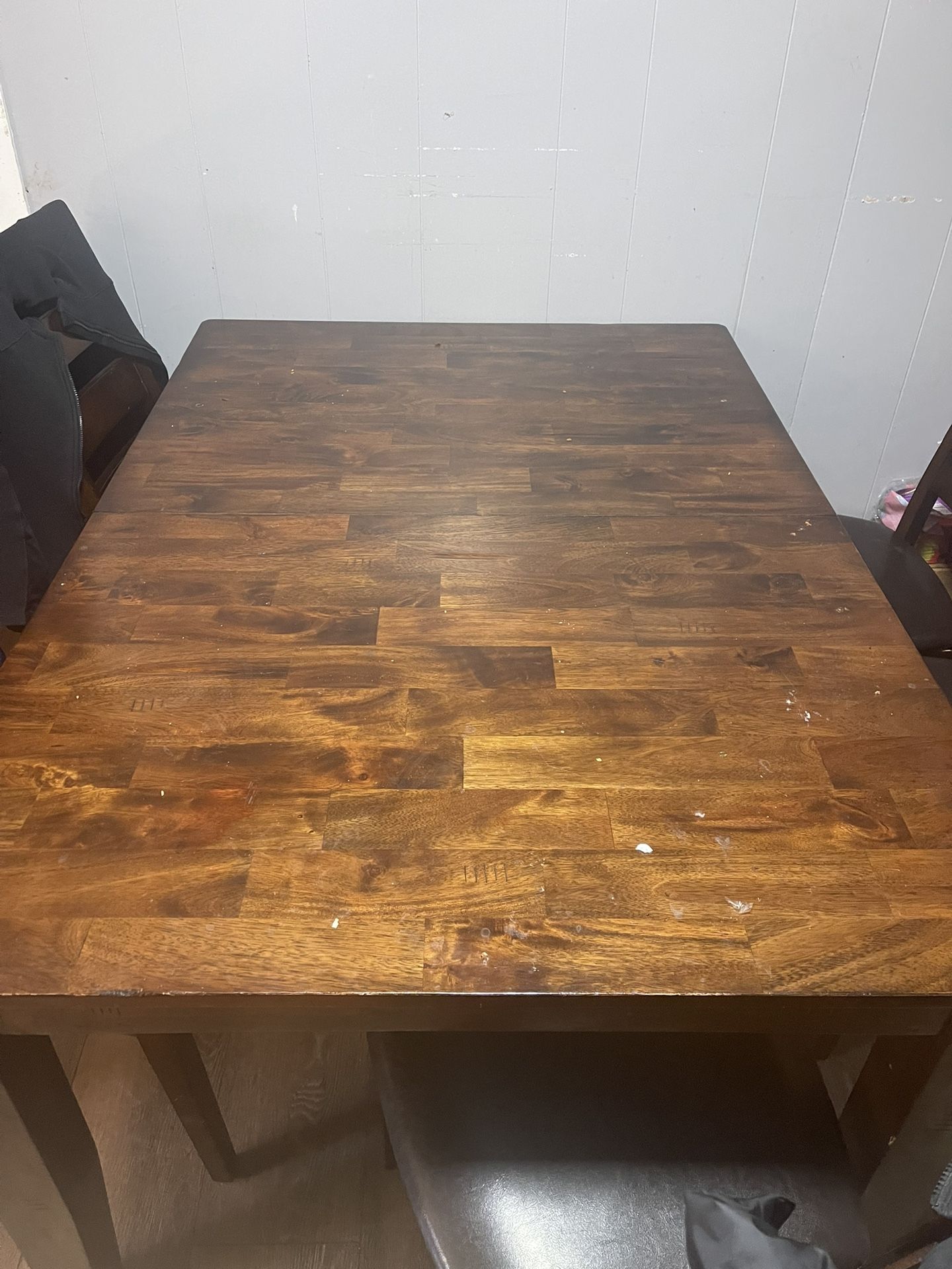 Dinner Table FREE