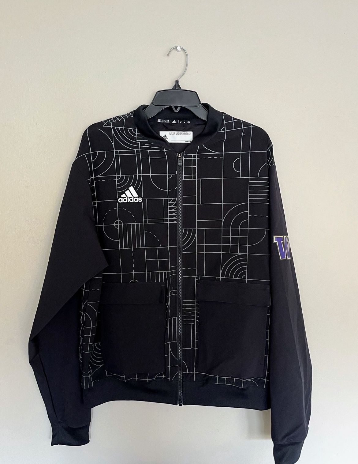 Washington Huskies adidas Playoff Pack Full-Zip Jacket - Black(Medium Size) (Pick up🛒 In Bellevue) *Check out my Other Posts 💕