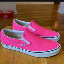 ALMOST NEW CONDITION VANS SLIP ON SHOES SIZE 10 Men 