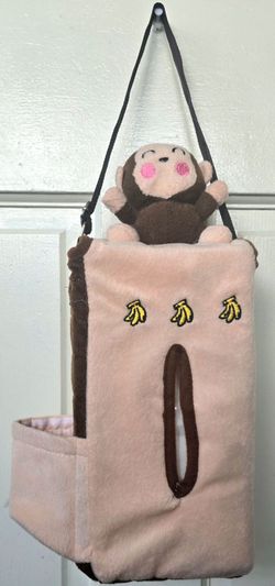 Tissue paper box holder
