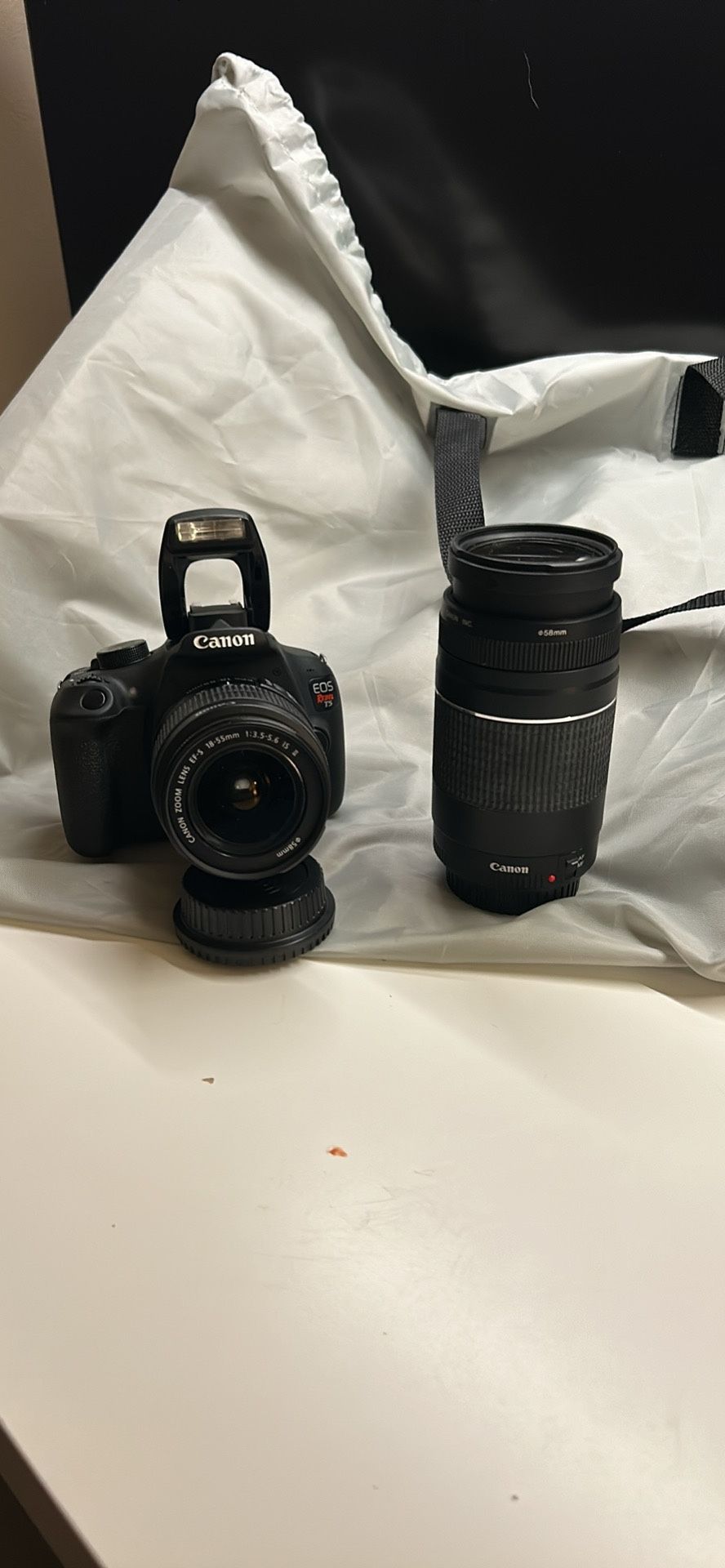 CANON EOS Rebel T5 Camera