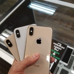 iphone XS Max - PLUS unlock free warranty 