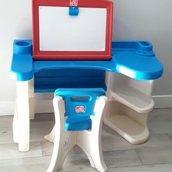 Step 2 Toddlers Desk 