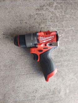 New Milwaukee FUEL 1/2" Hammer Drill Driver M12 - ToolOnly.