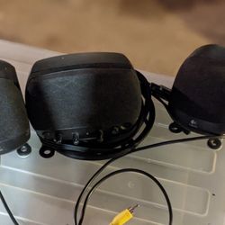 Compact Logitech Speakers (3)