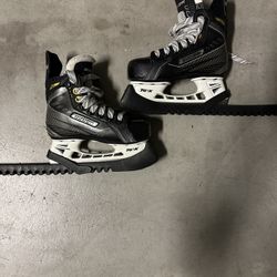 Bauer Youth Hockey skates Sz 11