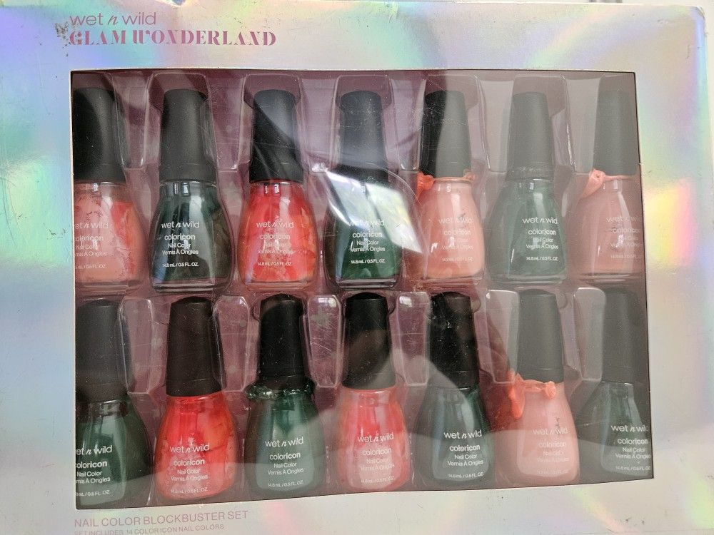 Wet n' wild - Glam Wonderland Nail Polish Set includes 14 color icon nail colors