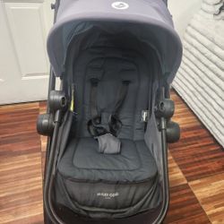 Maxi Cosi Stroller And Bassinet 