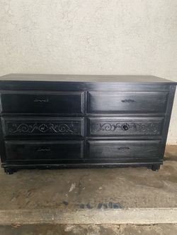 Dresser