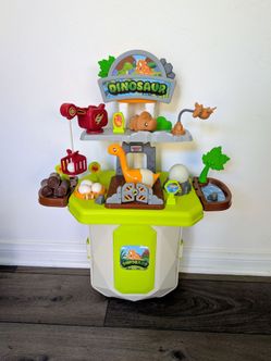 Wild Dinos - Adventure Land Dinosaur Suitcase