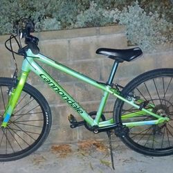 🚲 CANNONDALE QUICK 24 BIKE ~ Slick Acid Green Color ~ Great Condition 💚