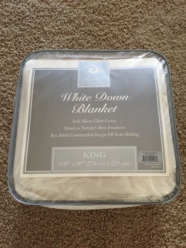 Aeolus Premiere Collection White Down Blanket (King)
