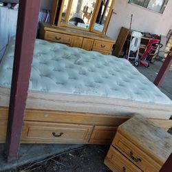 Bedroom Set 