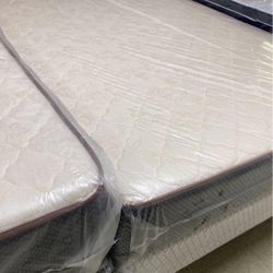 ⚜️NEW QUEEN SIZE MATTRESS W.BOXSPRING INCLUDED ⚜️