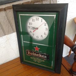 2004 Heineken Wall Clock Mirror Sign Breweriana Beer Mancave Bar Pub Wall Hanging 