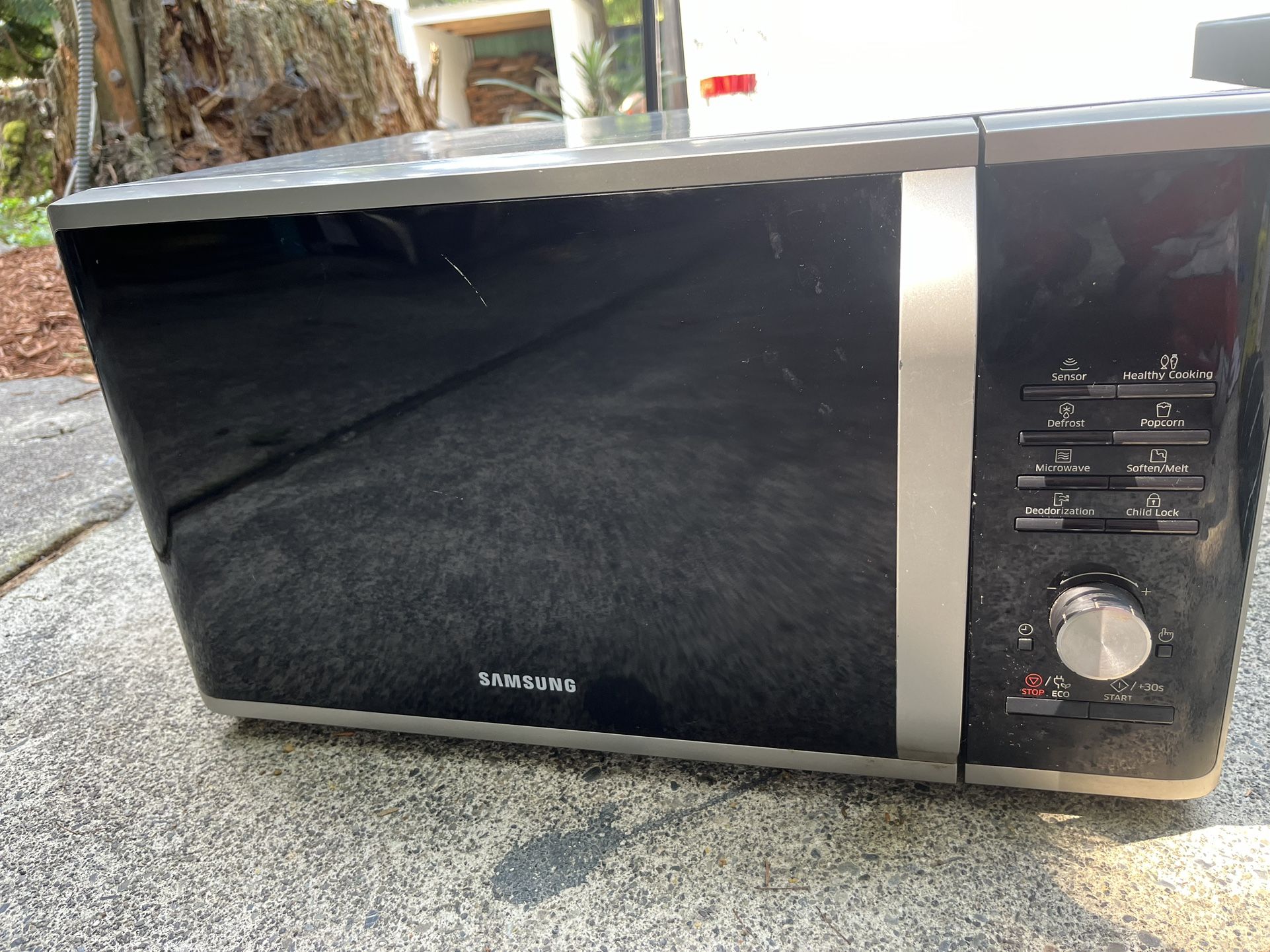 Microwave