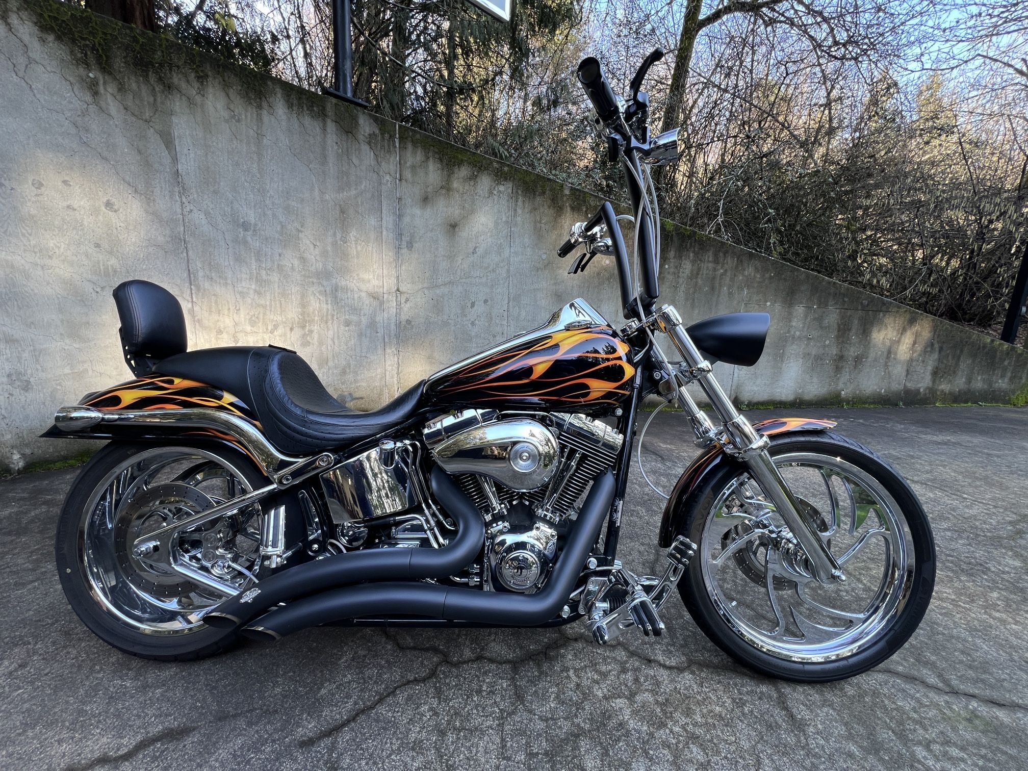 2001 Harley Davidson Softail Duece – FXSTDI