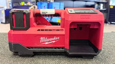 Milwaukee M18 Inflator TOOL ONLY! 2648-20