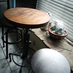 high top industrial setee