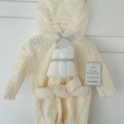 Modern Baby 4 Piece Set Hooded Robe + 3 Washcloths 0-9 Months 