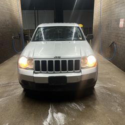 2008 jeep grand Cherokee  Loredo