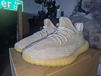 Men’s Yeezys