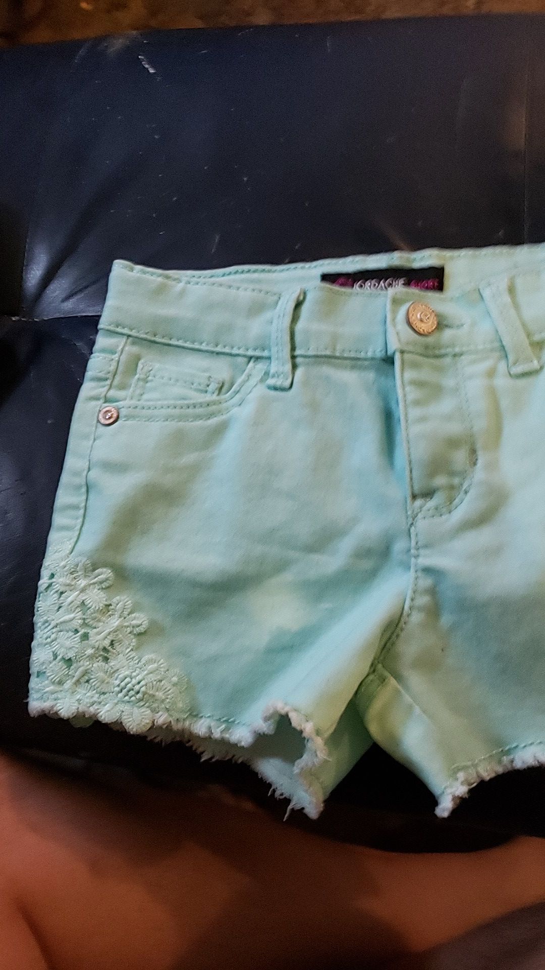 Girls should Jean shorts