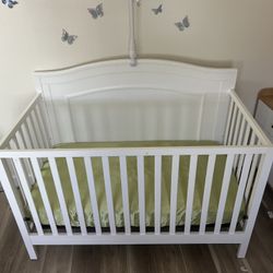 Multi-height convertible toddler bed