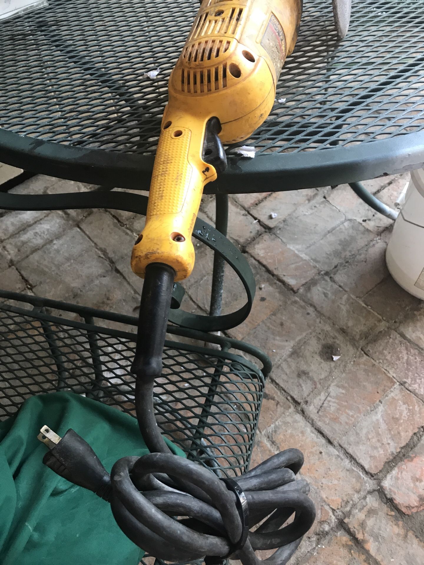 OXO Good Grips Rotary Hand Crank Cheese Grater Seal & Store NEW SEALED for  Sale in San Antonio, TX - OfferUp