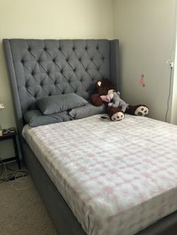 Lovely Queen Size Bed