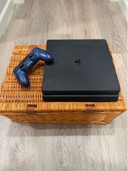 🎮 PS4 Slim Bundle – $120 OBO