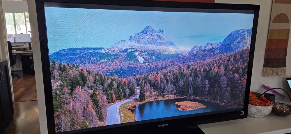 Sony HD TV 46" Television