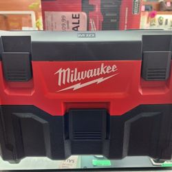 Milwaukee Vacuum 
