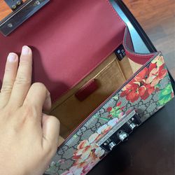 Red Gucci Dionysus Blooms Padlock Crossbody Bag GG Coated Canvas Small Thumbnail