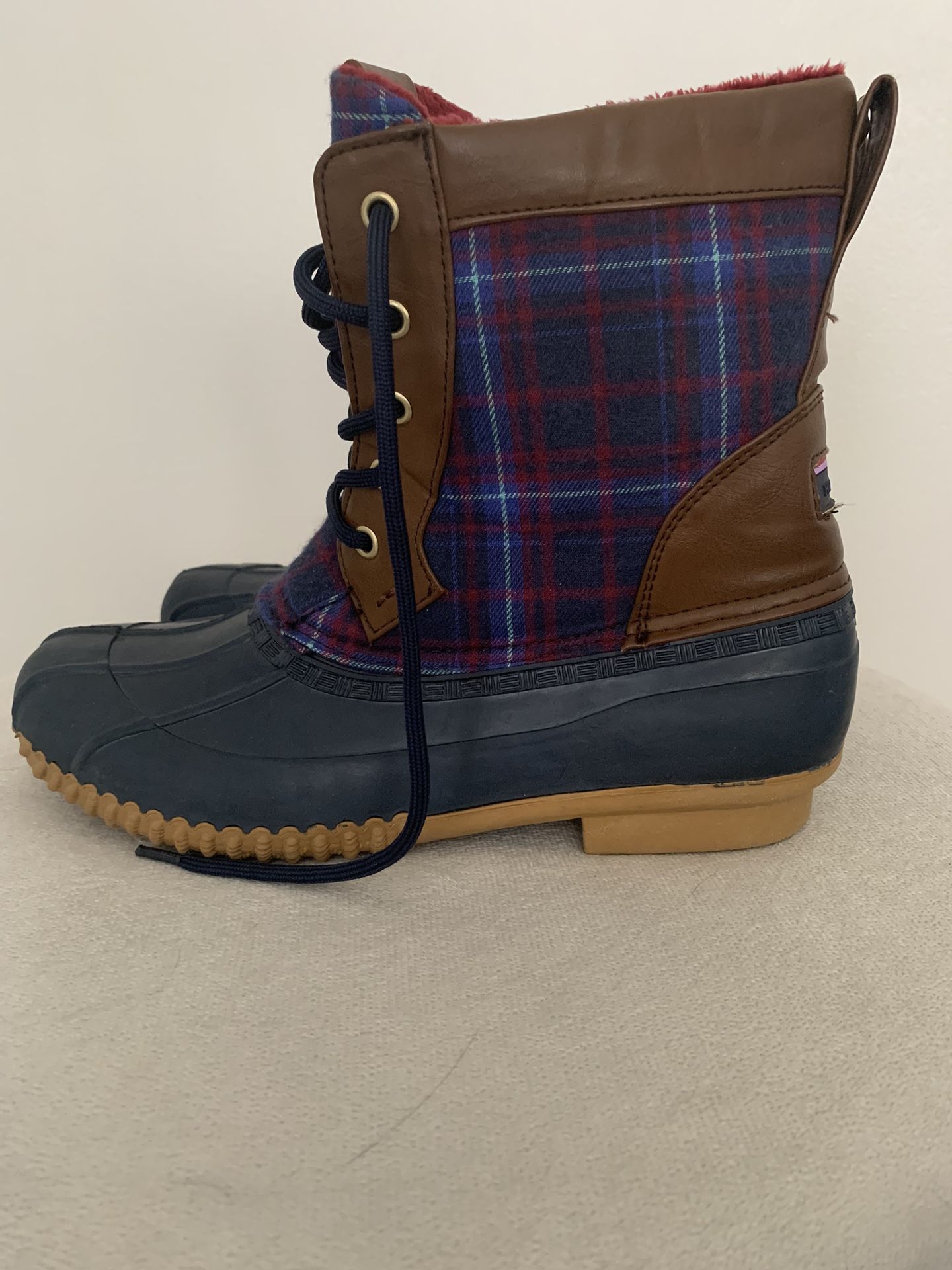 Tommy Hilfiger Navy Duck Boots Women's Size 9 Navy and Red Plaid